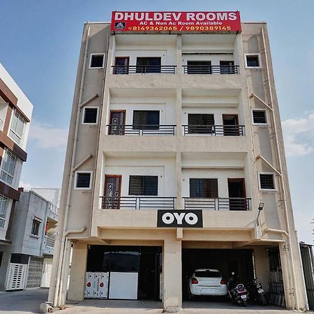 Oyo Flagship Dhuldev Executive Rooms Pune Bagian luar foto